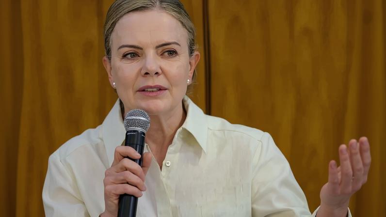 Medida representa uma ameaça à soberania brasileira, afirma ex-ministra - (crédito: Platobr Politica)
