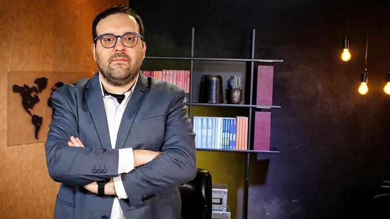 Guilherme Frizzera. Doutor em relações internacionais pela Universidade de Brasília (UnB) e coordenador de Relações Internacionais na Uninter