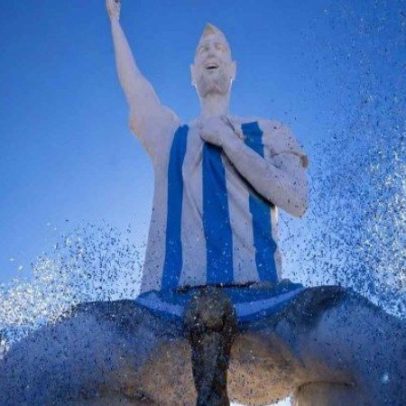 Estátua gigante de Messi divide opiniões na Argentina