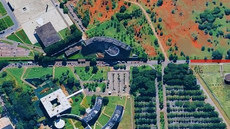 O bloqueio é motivado por um ato de mobilização organizado por servidores do Ministério Público da União (MPU) em defesa da simetria salarial com o Poder Judiciário