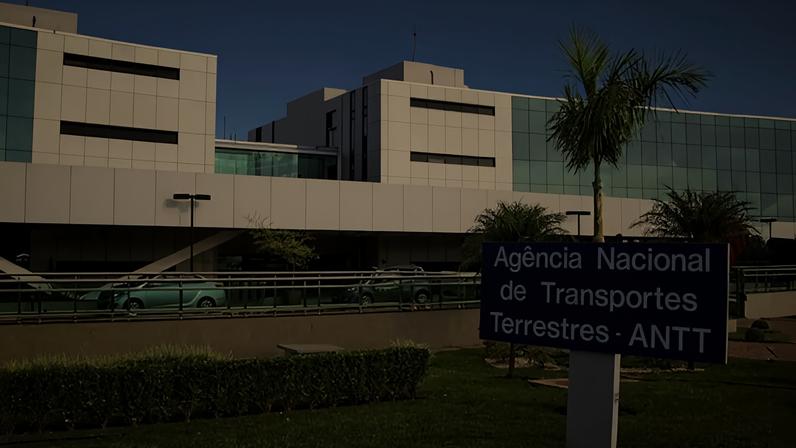 Entre os órgãos mais impactados está a Agência Nacional de Transportes Terrestres, que acumula neste ano um bloqueio de aproximadamente R$ 57 milhões - (crédito: SINTRARC/ Agência Senado)