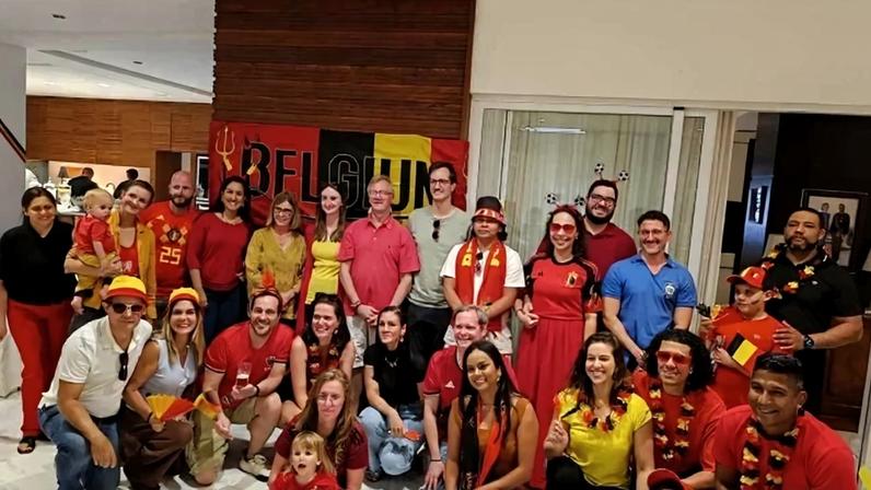 Torcedores se reuniram na casa do embaixador da Bélgica no Brasil para torcer pela seleção - (crédito: Ana Carolina Alves/CB)
