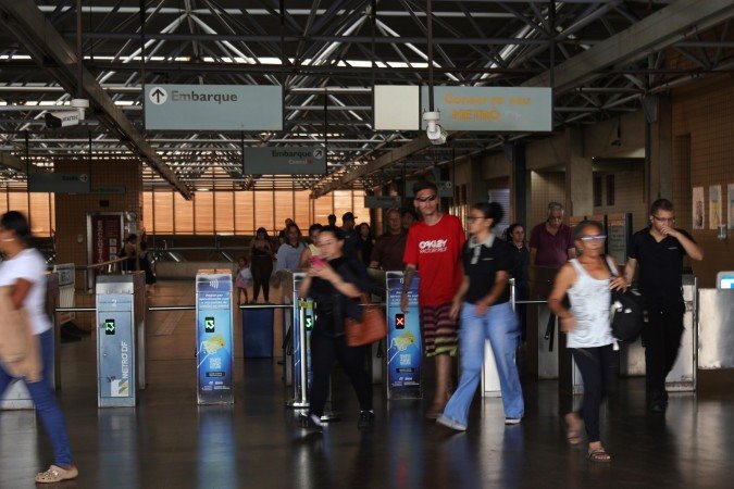 O Metrô do Distrito Federal transporta cerca de 140 mil passageiros diariamente - (crédito: Davi Pereira CB/D.A Press)