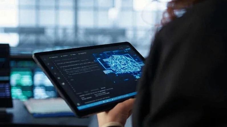 A IA expandiu nos empreendimentos, mas os melhores resultados surgem quando a tecnologia está alinhada aos objetivos e prioridades do negócio / magnific