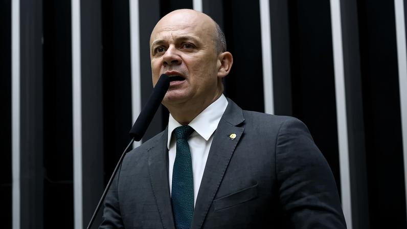 Bolsonarista rejeitou a narrativa apresentada por aliados do governo de que a iniciativa teria relação com a atuação de integrantes da família Bolsonaro nos EUA - (crédito: Kayo Magalhães / Câmara dos Deputados)