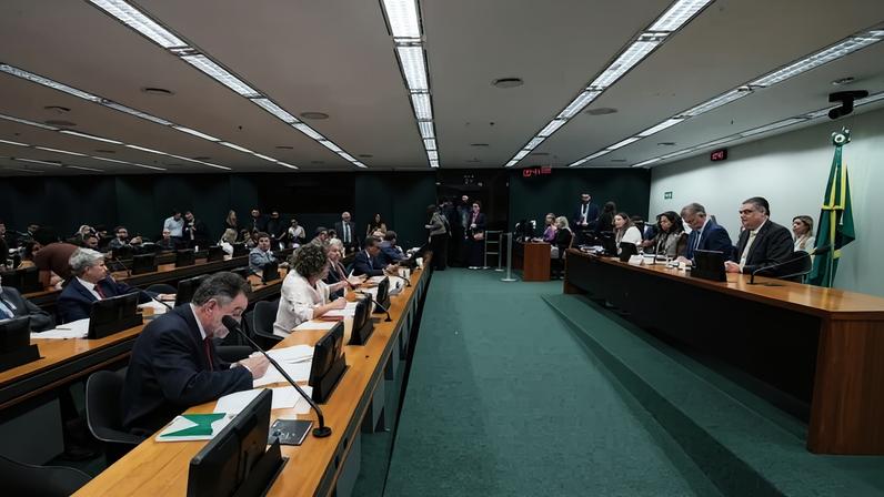 Sessão da CCJ que aprovou a redução da maioridade penal para 16 anos - (crédito: Bruno Spada/Câmara dos Deputados)