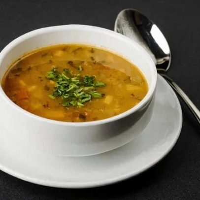 Frente fria chega; 7 receitas rápidas de caldos e sopas