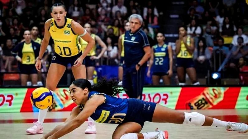Marcelle ganhou a titularidade na Seleção em meio à VNL e ao Mundial de 2025 - (crédito: Fivb/Divulgação)