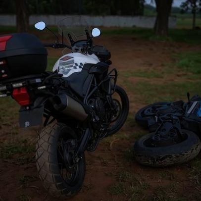 Motociclista com tornozeleira eletrônica é preso após perseguição a 200 km/h