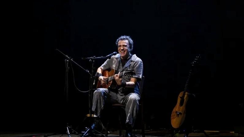 Paulinho Moska faz show gratuito para comemorar Dia dos Namorados - (crédito: Thainan Philot)