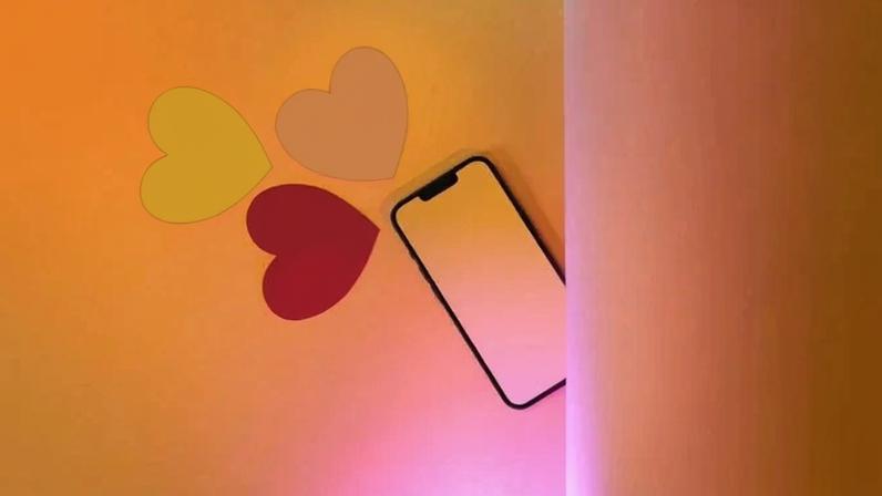 Pesquisas mostram que a tecnologia está cada vez mais presente na vida afetiva - (crédito: Jakub Zerdzicki/Freepik)