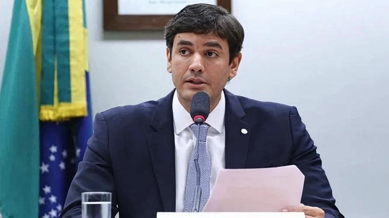 O requerimento apresentado por Prudente e por deputados distritais não pede a transferência da articulação eleitoral para o parlamentar, segundo a legenda - (crédito: Vinicius Loures/Câmara dos Deputados)