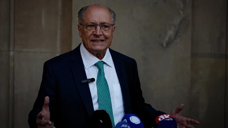 "Sempre que o diálogo avança, sabotadores agem para prejudicar o país, colocando seus interesses pessoais, eleitorais, acima do interesse do Brasil", disse o vice-presidente - (crédito: Tânia Rêgo/Agência Brasil)