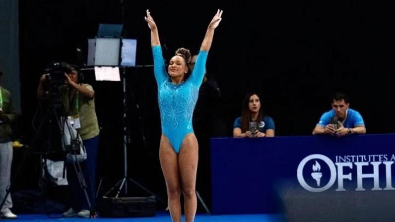 Após 20 meses afastada, Rebeca Andrade conquista título inédito no salto e ajuda o Brasil a garantir vaga no Mundial de Roterdã - (crédito: Reprodução/Instagram (@cbginastica))