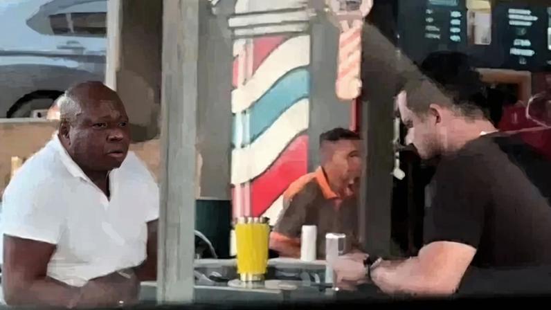 Maurício (E) e José Ricardo. Os dois participavam do esquema para matar o promotor - (crédito: Reprodução de vídeo/MP-SP)