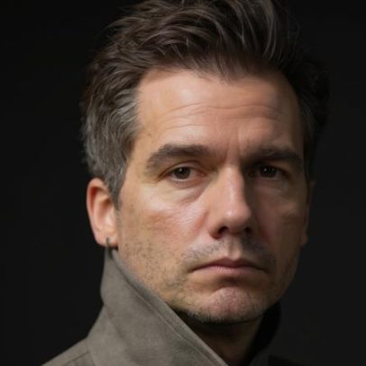 Wagner Moura comemora 50 anos com carreira mundial mantendo raízes brasileiras