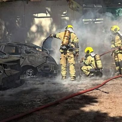 Três carros pegam fogo na Feira dos Importados nesta sexta