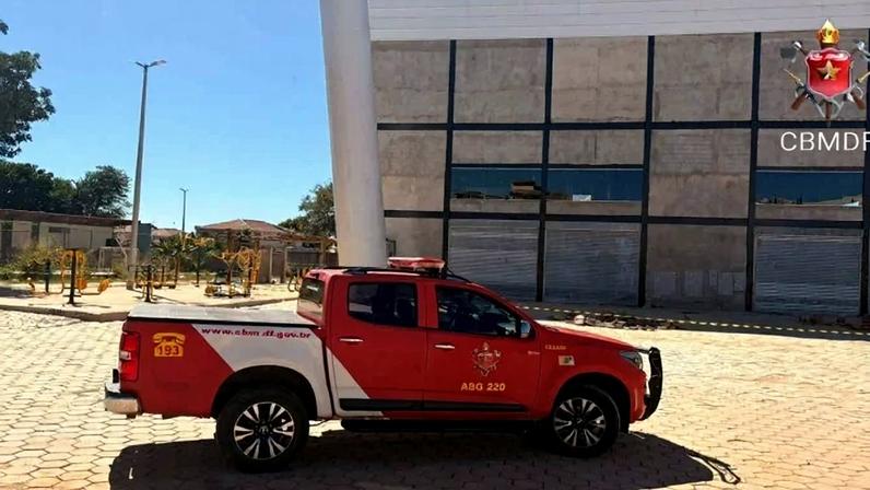 Estrutura estava com risco de desabamento - (crédito: Reprodução/CBMDF)