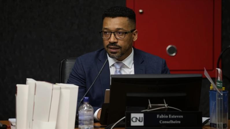Relator da proposta, o conselheiro Fabio Esteves afirmou que o alvará judicial deve funcionar como um mecanismo de proteção ao direito ao não-trabalho infantil - (crédito: Luiz Silveira/CNJ)