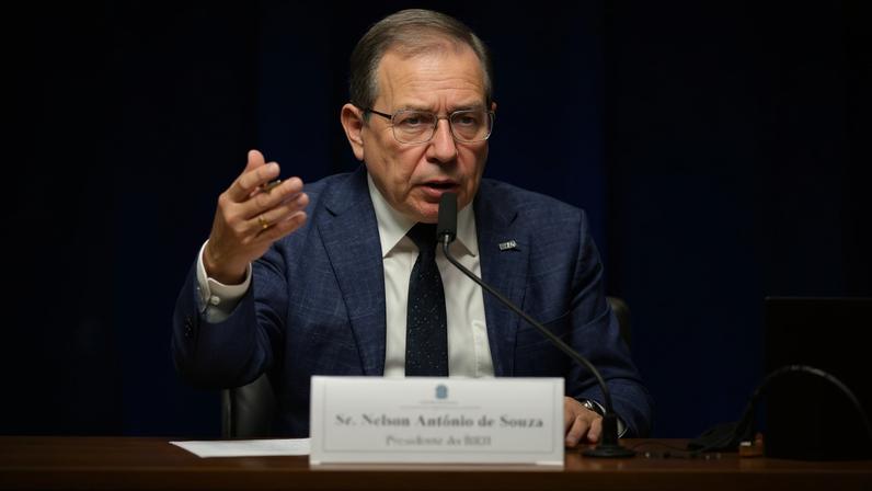"Vamos ingressar com ação de responsabilidade civil contra todos os ex-administradores", declarou executivo aos senadores - (crédito: Ed Alves/CB/DA.Press)