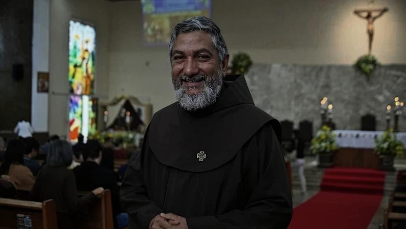 Milhares de fiéis participam de missas pelo Dia de Santo Antônio no DF