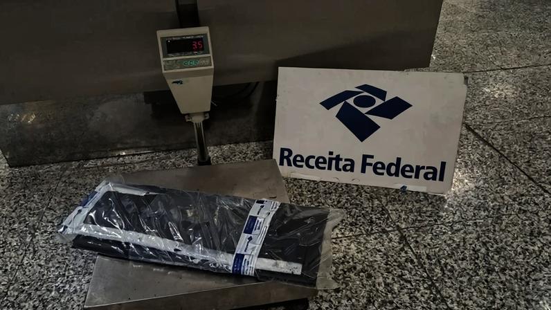Droga foi apreendida no Aeroporto de Brasília - (crédito: Divulgação/Receita Federal)