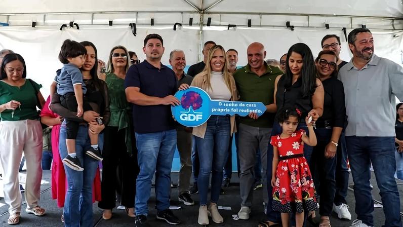 Foram entregues 44 unidades na manhã deste sábado (20/6) - (crédito: Créditos: Lúcio Bernardo Jr. /Agência Brasília/Divulgação)