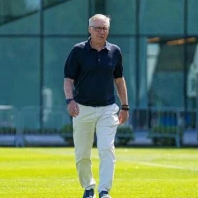 Ancelotti analisa treino de Neymar após apoiá-lo diante da Escócia