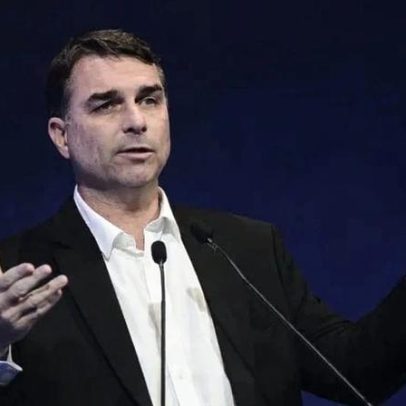 Flávio Bolsonaro reafirma classificação de milícias como terroristas
