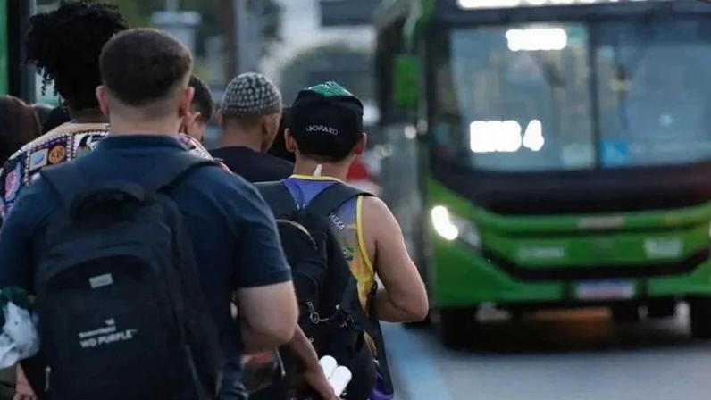 Ônibus - (crédito: Fernando Frazão/Agência Brasil)