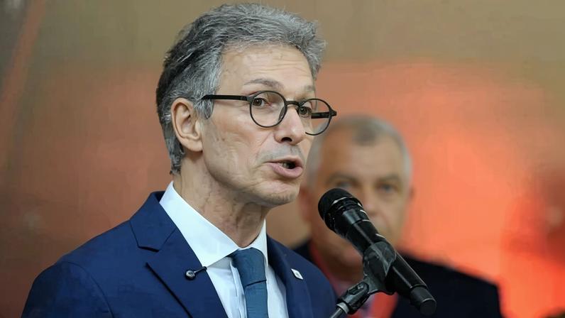 Romeu Zema comemorou a decisão dos EUA de designar as facções criminosas PCC e CV como grupos terroristas - (crédito: ALEXANDRE GUZANSHE/EM/D.A PRESS)