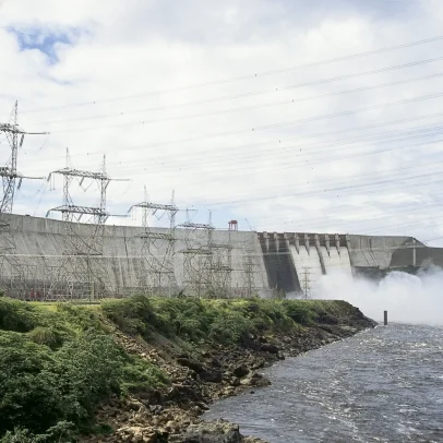 Venezuela e Impsa assinam acordo para atuar na rede elétrica