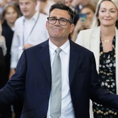 Quem é Andy Burnham, provável próximo primeiro-ministro do Reino Unido