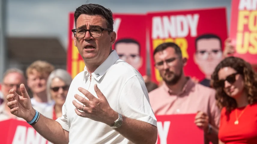 Faltam dias para saber se Burnham supera Starmer na política
