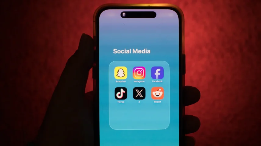 Social media apps.