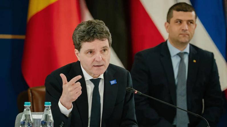 Presidente romeno troca indicados a Primeiro-Ministro para formar governo