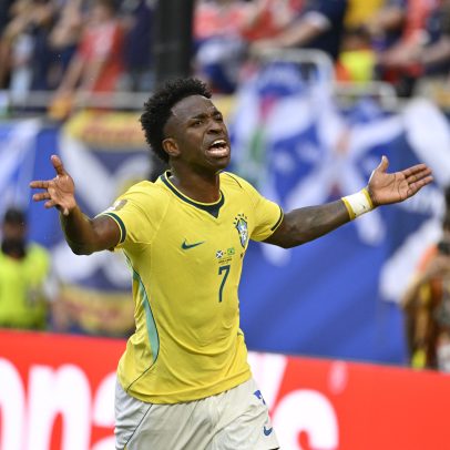 Seleção celebra classificação à Copa e diz não temer adversários