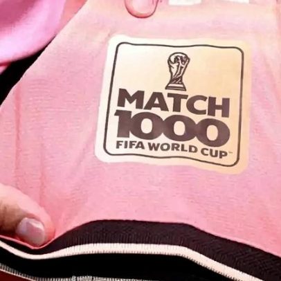 Árbitro estreia com uniforme especial no Jogo 1000 das Copas