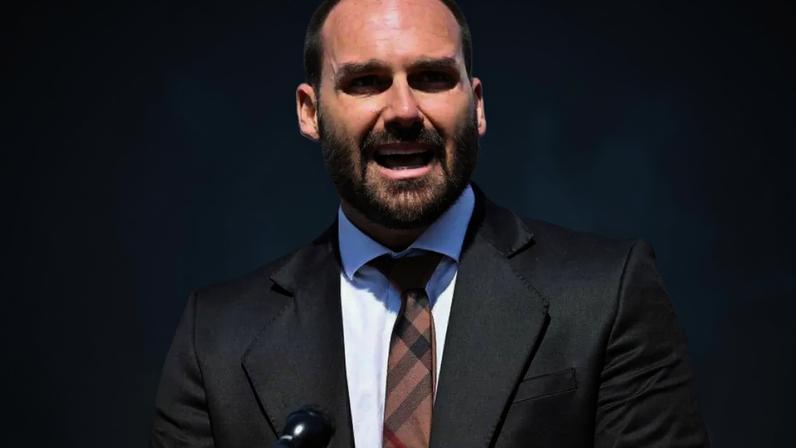 Eduardo Bolsonaro mora nos Estados Unidos desde fevereiro de 2025
