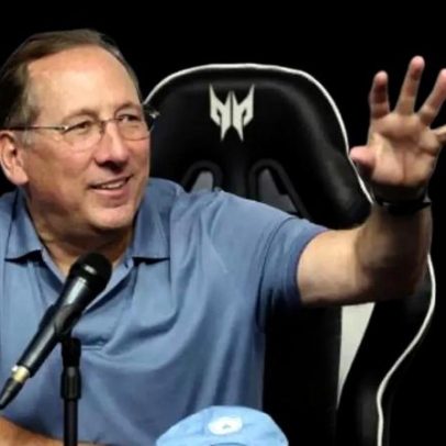 Textor garante permanência no Botafogo e afirma: sou dono do clube