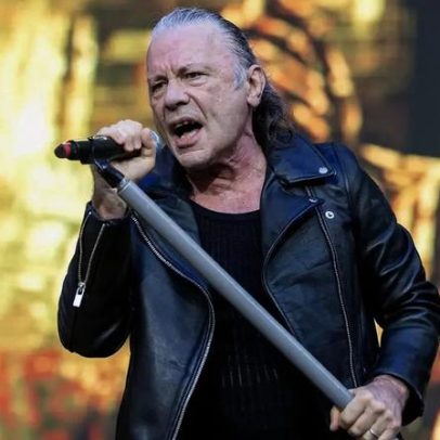Bruce Dickinson critica vocalistas que perderam qualidade vocal