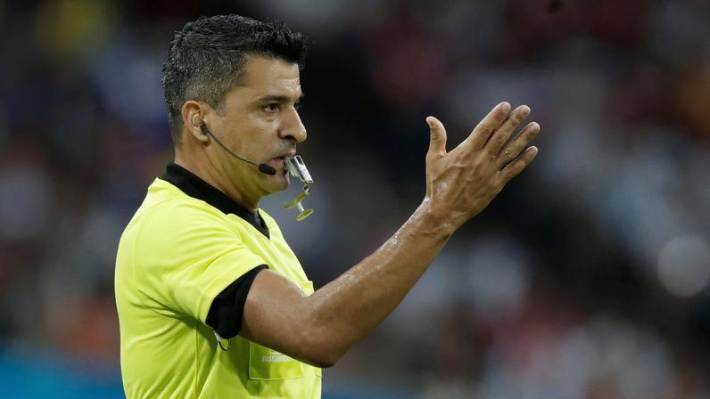 Sandro Meira Ricci apitou duas Copas do Mundo e foi comentarista no Sportv — Foto: REUTERS/Henry Romero