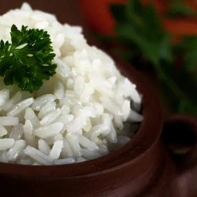 Arroz soltinho ou grudado: a bioquímica do amido que muda o prato