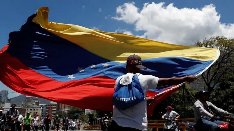 Dívida da Venezuela pode chegar a US$ 240 bilhões acima das estimativas
