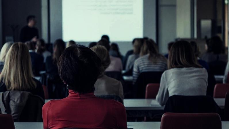 O cuidado em liberdade na saúde mental e no uso de substâncias é tema de seminário que ocorrerá em junho na USP