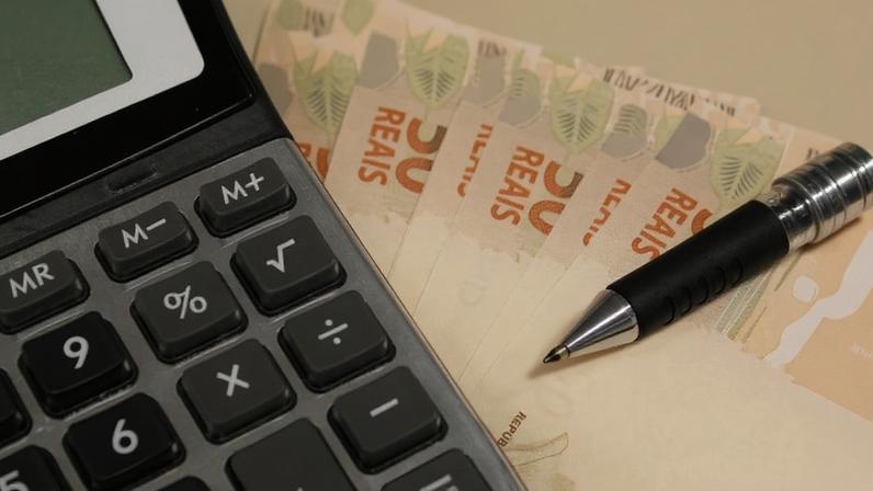 Curso ajuda a melhorar saúde financeira por meio de consultoria especializada e ferramentas práticas – Foto: Marcos Santos/USP Imagens