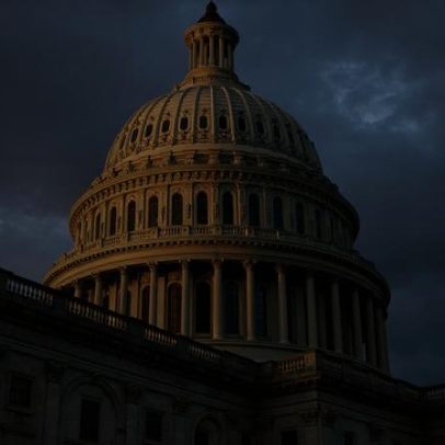 Deputados americanos apoiam regra que limita poderes de Trump sobre Irã