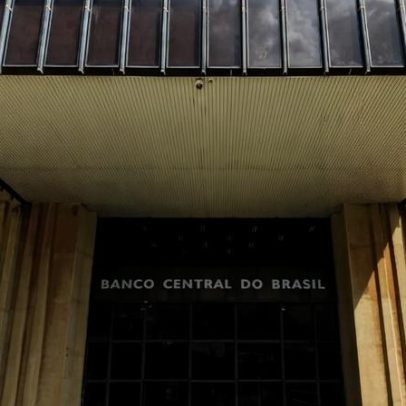 Focus mantém previsões para inflação e Selic em 2026