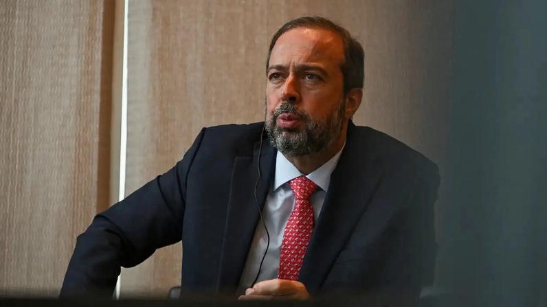 Ministro de Minas e Energia, Alexandre Silveira, durante entrevista à Reuters em Houston (REUTERS/Callaghan O'Hare)