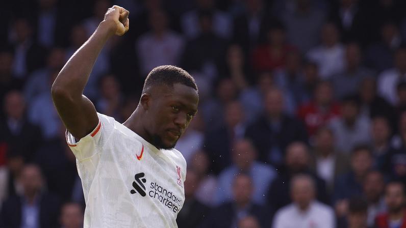 Ibrahima Konaté em ação pelo Liverpool — Foto: Reuters